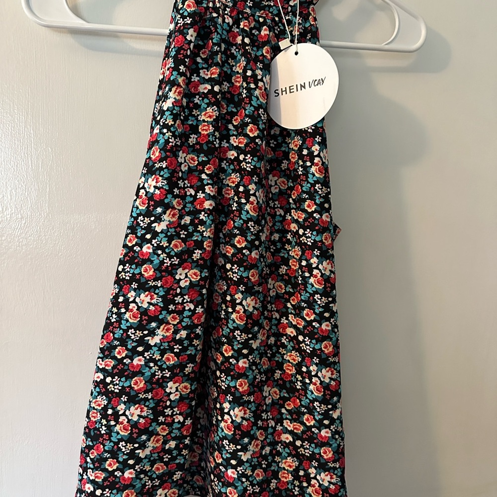 SHEIN floral around the neck tank